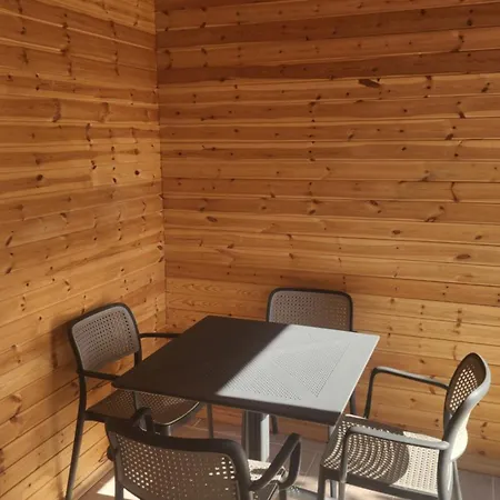 Uniklajd Villa-s Hytte Golem (Tirana)