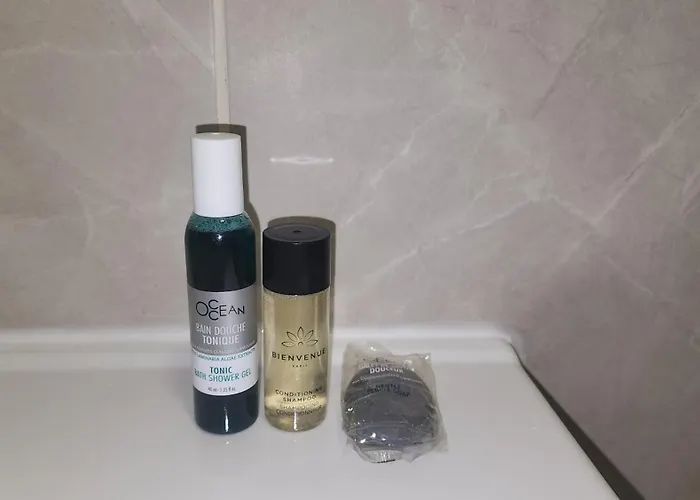 Uniklajd Villa-s Golem (Tirana)